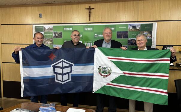 Prefeito Mario Costenaro apresentou as principais características da Toledo paranaense e destacou a satisfação em ampliar o relacionamento institucional com a cidade norte-americana