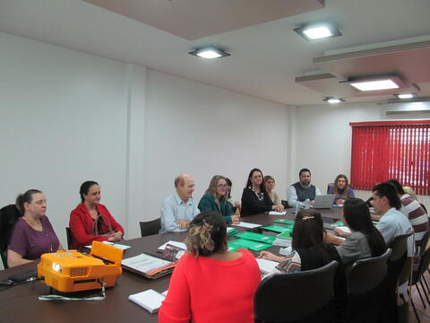 VISITA DO CONSELHO MUNICIPAL DE EDUCAÇÃO DE FOZ DO IGUAÇU EM TOLEDO