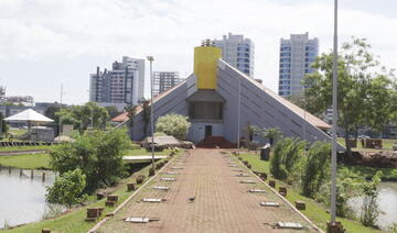 Serviços na parte elétrica, pintura interna e colocação de pavers estão sendo realizados no local, que sediará, em parceria com a UTFPR, centro de educação e novas tecnologias