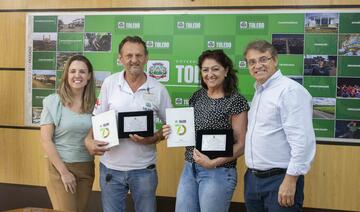 Prefeitura homenageia servidores que se aposentaram no mês de fevereiro