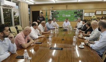 Reunião de transição ocorreu de forma rápida na Sala de Reuniões do Gabinete do Prefeito