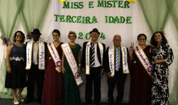 O desfile dos 30 candidatos e candidatas inscritas aconteceu no Centro de Revitalização da Terceira Idade (Certi) do Coopagro