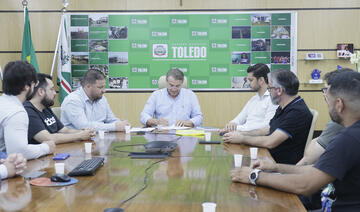 Ato realizado na manhã desta segunda (4), na Sala de Reuniões do Gabinete do Prefeito, estabelece diretrizes para utilização do Sistema Eletrônico de Informações