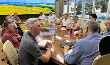 Esta foi a primeira reunião com a comunidade do interior. Representantes da Associação de Idosos de Novo Sobradinho apresentaram uma pauta de reivindicações