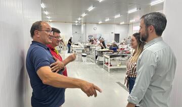 O vice-prefeito Lucio De Marchi visitou o parque para discutir o futuro do parque industrial e do município 