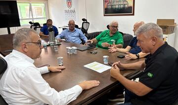 Prefeito Mario Costenaro se reuniu nesta terça-feira (25) com o secretário estadual do Esporte, Helio Wirbiski