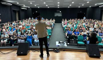 Evento aconteceu no Dia Mundial de Conscientização do Autismo e contou com palestra sobre o cérebro neurodiverso