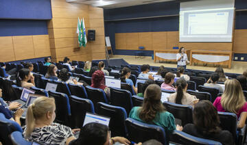 Diretores e coordenadores pedagógicos de escolas e Cmeis participaram de treinamento ocorrido na manhã desta quinta-feira (3) no Auditório Acary Oliveira