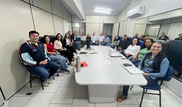 Encontros reúnem representantes de todos os departamentos da Saúde, previsão é concluir em agosto