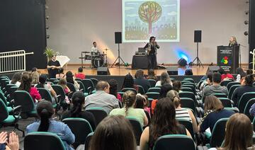 Evento contou com palestra de Renata Quani, da Secretaria de Estado da Educação (Seed), e show com a dupla Alcione e Breno