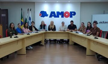 Grupo de trabalho presidido pela secretária de Assistência Social de Toledo, Simone Beatriz Ferrari, esteve reunido na manhã desta segunda-feira (5) na sede da Amop 