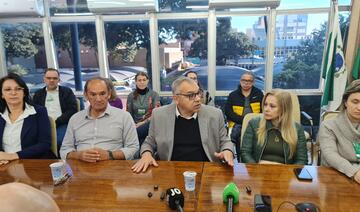 Em coletiva de Imprensa, prefeito Mario Costenaro e secretária de Saúde, Adriane Monteiro anunciam horário estendido de unidades e criação de Unidade Sentinela 