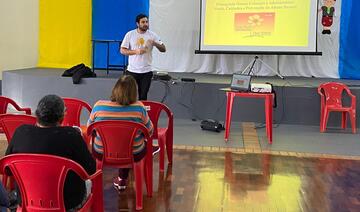 Realizada na manhã desta sexta-feira (6), ação conclui campanha que visa conscientizar e combater o abuso e a exploração sexual de crianças e adolescentes