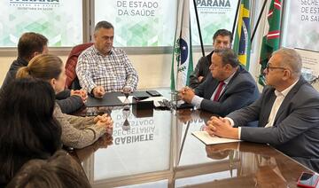 Reunião em Curitiba serviu para alinhar projeto de construção de um ambulatório de especialidades e uma maternidade de baixo risco (Crédito; Márcio Pimentel/Secom)