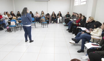 Cerca de 450 profissionais de centros municipais de educação infantil participam de formação que está sendo ministrada na Unopar/Toledo entre terça e quinta (1ª a 3)
