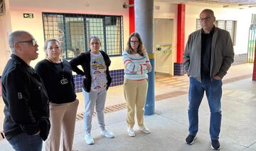 Prefeito Mario Costenaro, acompanhado da secretária de Educação, Janice Salvador, esteve no Centro Municipal de Educação Infantil na manhã desta terça (8)