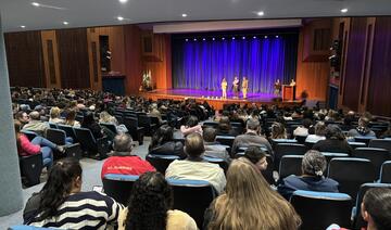 Evento contou com apresentações culturais e palestra sobre autismo no Teatro Municipal