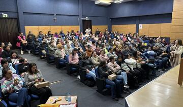 A Secretaria da Educação lotou o Auditório Acary Oliveira para realizar a formação continuada de servidores responsáveis pela merenda escolar nas escolas do município