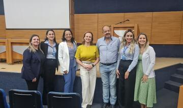 Formação integra o Tix Letramento e reuniu profissionais da rede municipal de educação