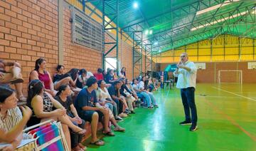 Uma tarde com muita animação, jogos, roda de capoeira, dicas sobre economia e até estágios serviu de integração entre jovens e suas famílias