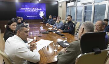 Na manhã desta sexta-feira (5) membros da Guarda Municipal de Toledo se encontraram com o prefeito Mario Costenaro para discutir sobre a patrulha ambiental, centro de formação da guarda e o fundo de iluminação pública