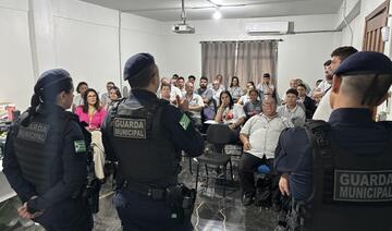 Atividade, realizada nesta quarta-feira (15), abordou importunação e assédio sexual no transporte público em Toledo