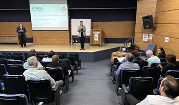 Encontro reuniu representantes da comunidade para debater ações e conscientização sobre o descarte correto dos resíduos