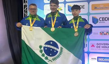 Ao lado do cascavelense Victor Antônio Coraça Dias, Gustavo Avelar, do Colégio João Cândido Ferreira, ficou em 2º lugar na competição masculina por duplas do tênis de mesa
