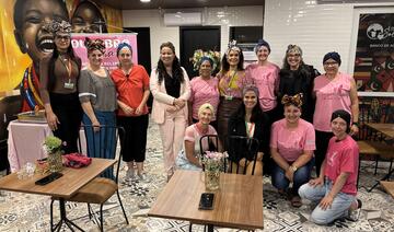 Mais de 100 peças foram produzidas na Embaixada Solidária e entregues a instituições que acolhem mulheres em tratamento oncológico