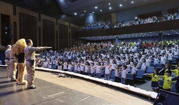 Solenidade inicia-se às 14h e entregará certificados a 1.200 estudantes de 30 escolas de Toledo; evento também arrecadará brinquedos para crianças de Rio Bonito do Iguaçu