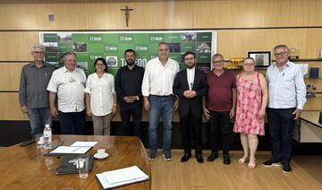 Encontro no gabinete apresentou a instituição, as atividades desenvolvidas em Toledo e o funcionamento dos cultos religiosos