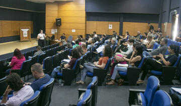Abertura ocorreu nesta terça (3), no Auditório Acary Oliveira; formação seguirá em mais quatro encontros semanais até o fim do mês, totalizando 40 horas-aula