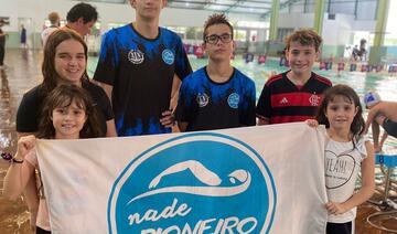 Atletas das piscinas municipais Aldo Bello e Claus Fuchs representaram Toledo em competição realizada em Foz do Iguaçu