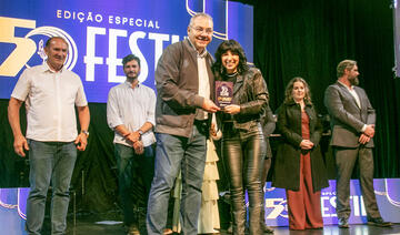 Ganhadores de troféus e prêmios em dinheiro foram conhecidos após grande final realizada no último sábado (25) no Teatro Municipal, que recebeu grande público