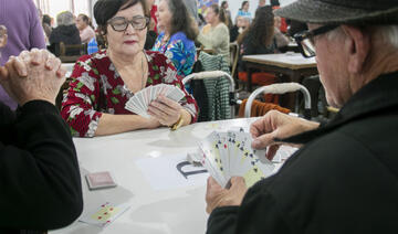 O torneio foi realizado na sexta-feira (10) na Associação dos Idosos da Vila Industrial e reuniu cerca 152 pessoas para participar da ação