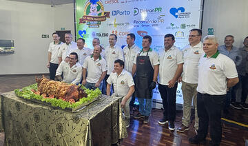 Jantar realizado no Clube Caça e Pesca na última sexta (14) reuniu autoridades e teve desfile das candidatas à Rainha do principal evento gastronômico do município
