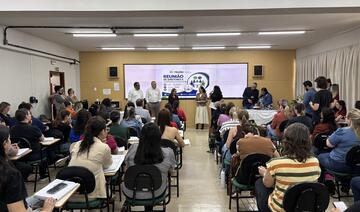 Reunião com gestores da rede municipal marcou a sanção da Lei nº 3.167/2026 e o reconhecimento das escolas pelo índice de 6,9 no Ideb